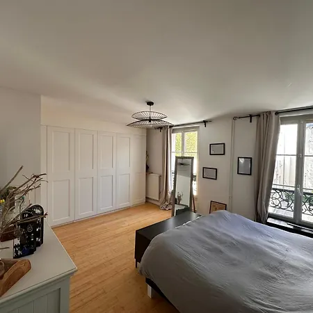 *exceptional Family * Center Of Paris* Apartment