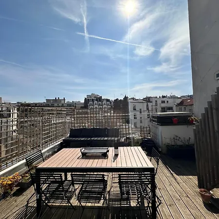 *exceptional Family * Center Of Paris* Paris
